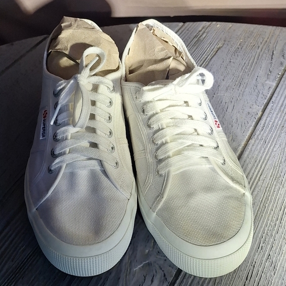 Superga Men's 9/Womens 10 1/2 White Canvas Sneakers Unisex - Picture 11 of 14